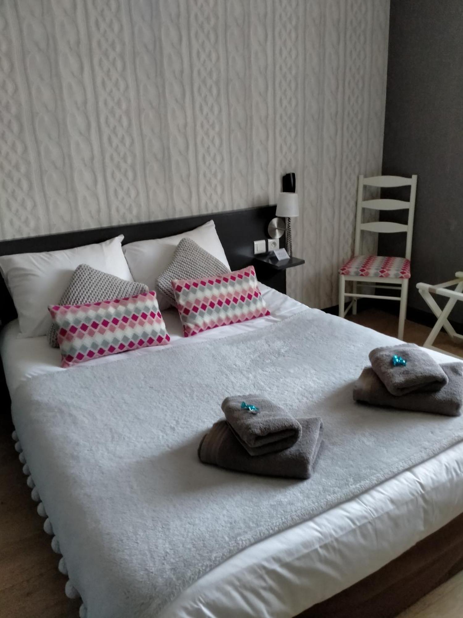 Logis Hotel Auberge De L'Etang Magnac-Bourg المظهر الخارجي الصورة