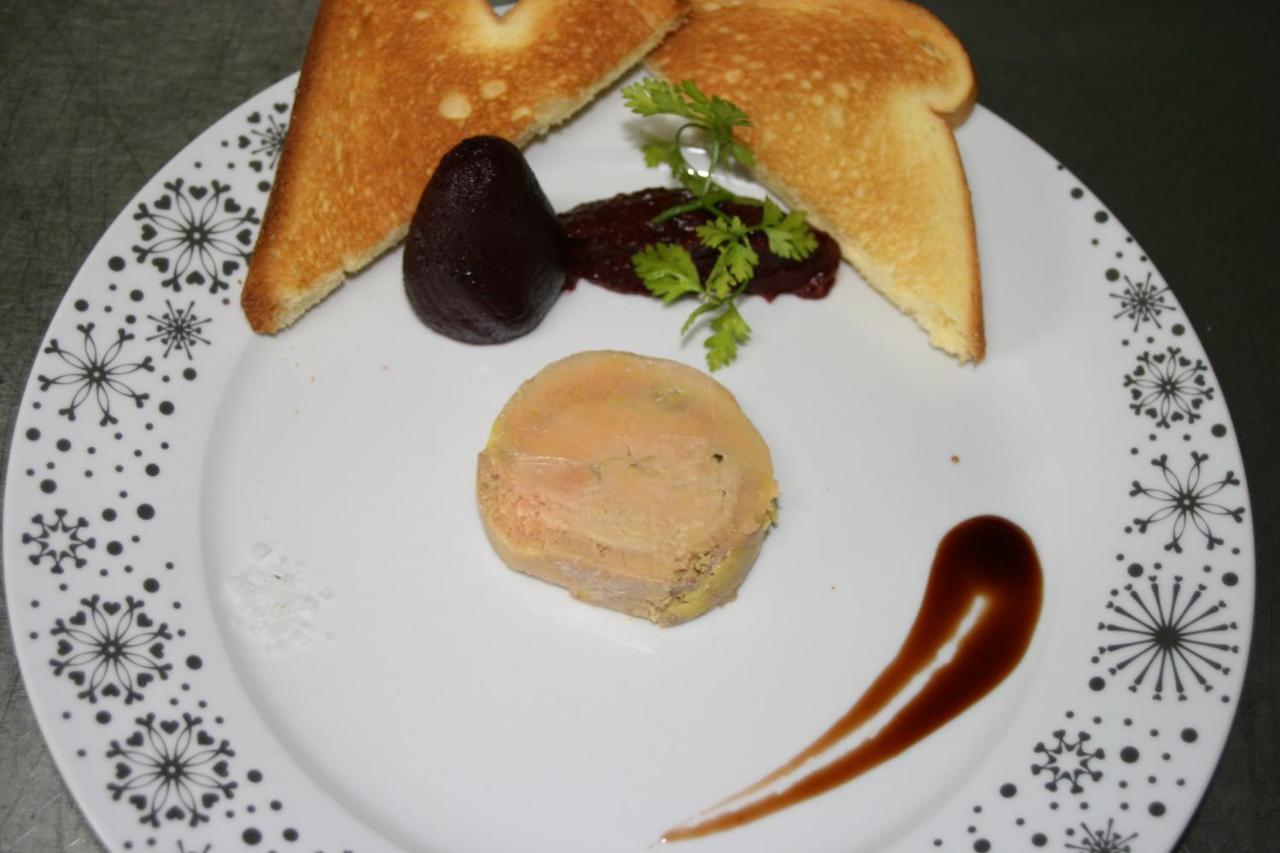 Logis Hotel Auberge De L'Etang Magnac-Bourg المظهر الخارجي الصورة